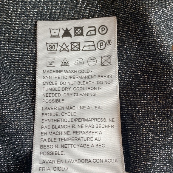 Levis Womens Black Silver Shiny Metallic Short Sleeve Round Neck Cali Tee M - Picture 7 of 12